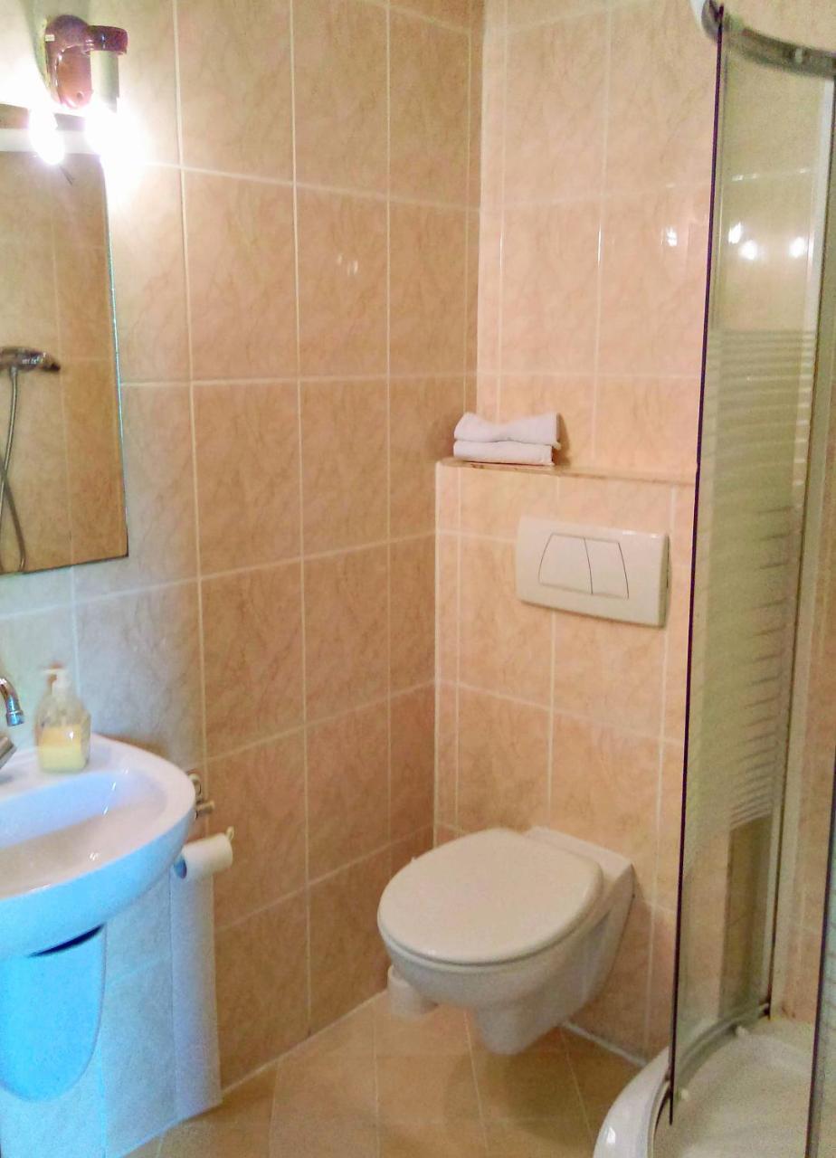 Motel Rezydent Wrocław Extérieur photo